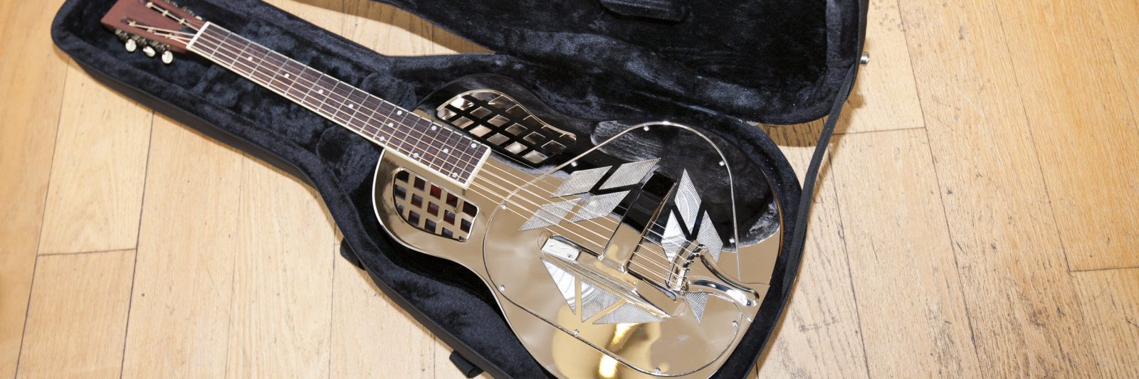 resonator guitar